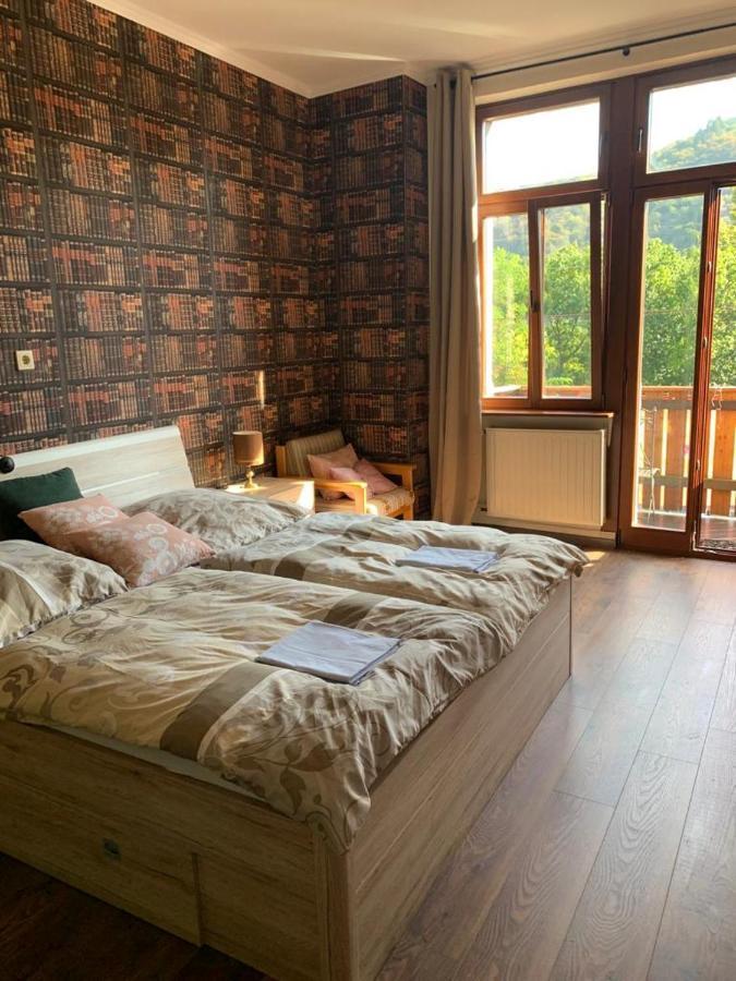 Hotelzimmer Im Alten Reihenhaus Auf Der Stadtmauer 바하라흐 외부 사진